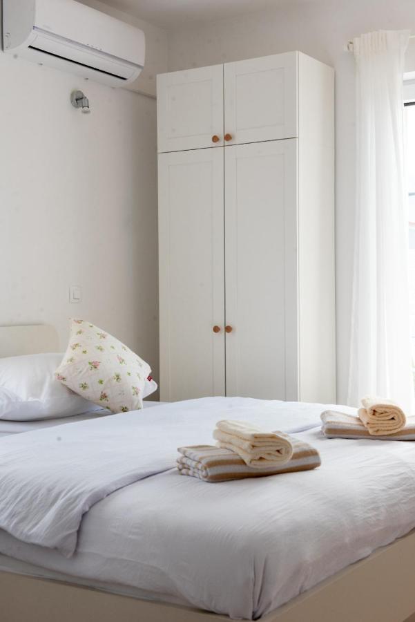 Charming Apartments Duce オミシュ エクステリア 写真